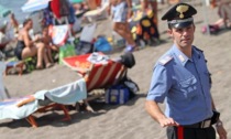 Raid dei Carabinieri negli stabilimenti balneari a Ferragosto