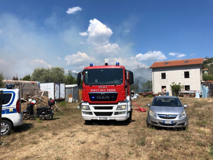 Sterpaglie in fiamme