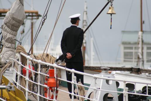 I cadetti della Marina Mercantile di Genova al Ballo delle Debuttanti