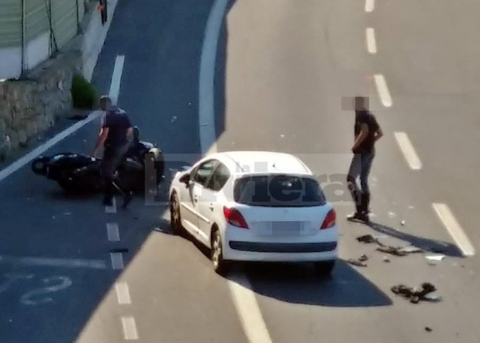 Travolto da un’auto contromano sull’Aurelia Bis, grave un 54enne al Santa Corona