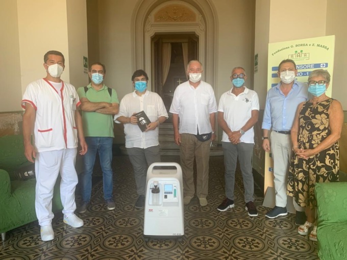 Il Rotary Club Sanremo dona alla Fondazione G. Borea e Z. Massa  un concentratore di ossigeno