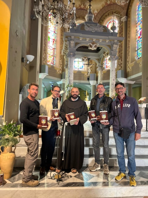 Sindaco dona l’olio per accendere la Lampada di San Francesco