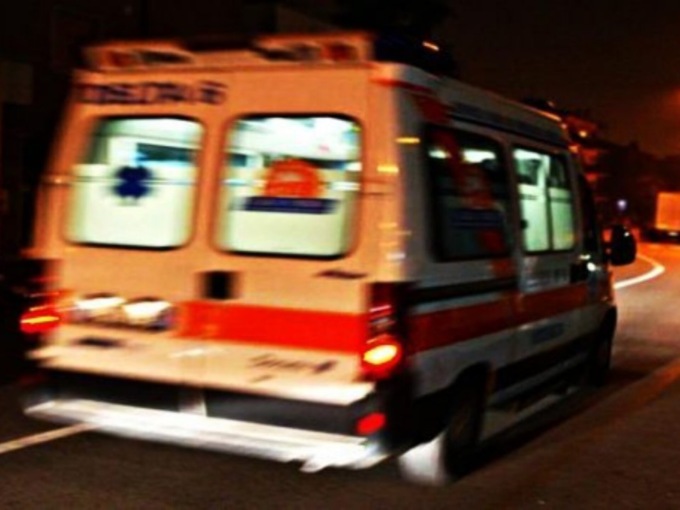 Auto si ribalta muore un 60enne