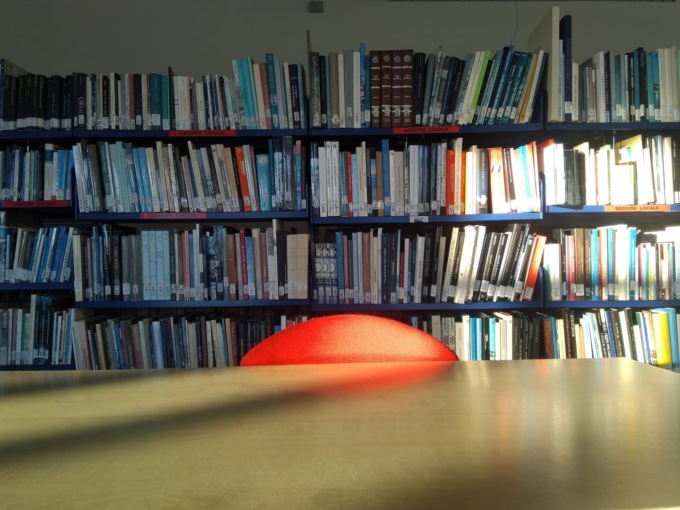 Biblioteca universitaria full time in attesa del Campus