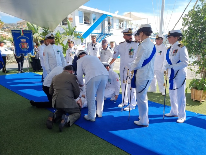 Malore di un militare durante la cerimonia in capitaneria