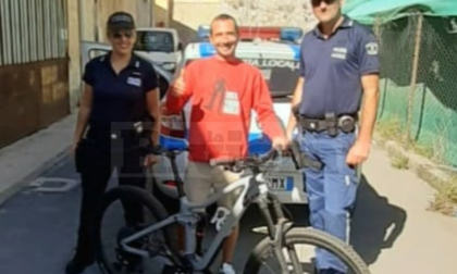 Polizia locale recupera a Vallecrosia mountain bike rubata del valore di 7mila euro