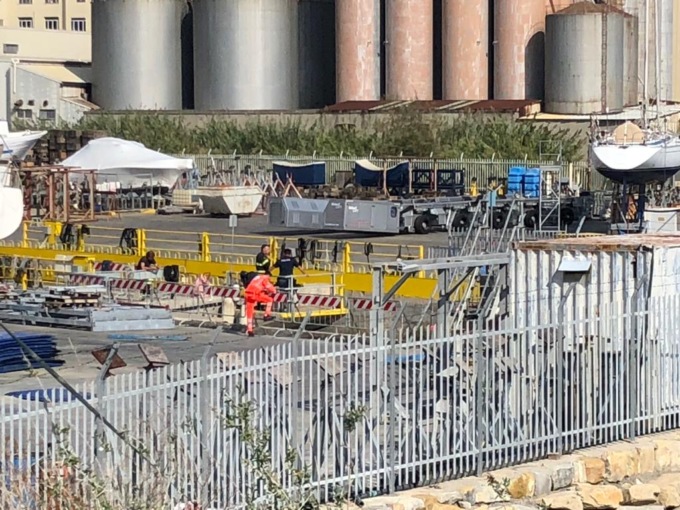 Trovato cadavere nella vasca di un cantiere nautico a Imperia