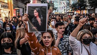 Nobel per la Pace alle ragazze iraniane. La petizione parte da Arma
