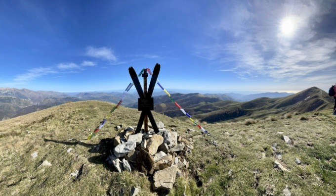 Targa sul monte Garlenda per Matteo Grollero