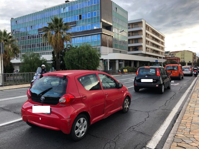 Traffico in tilt a Oneglia