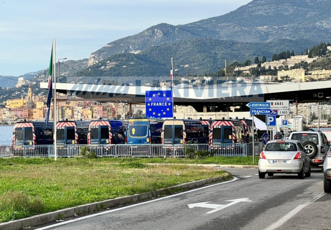 Confine con la Francia blindato dopo l’attentato ad Arras