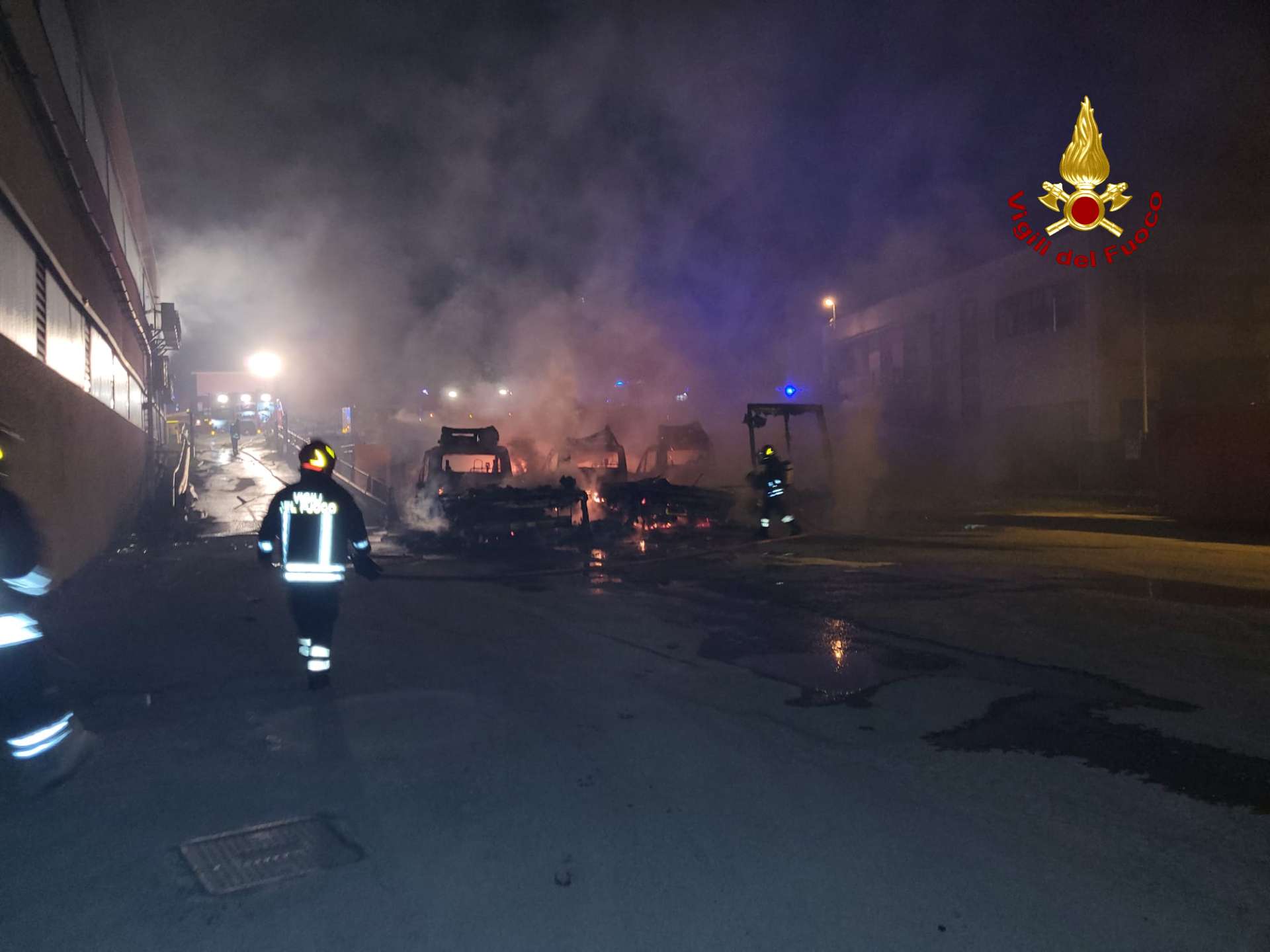 attentato incendio marr stabilimento carasco genova_04