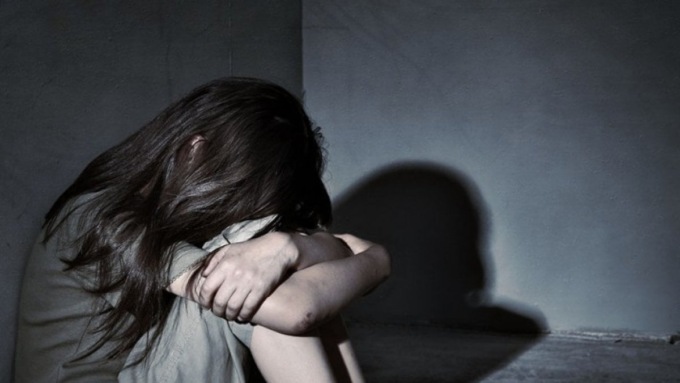 Cyberbullismo, sextorsion e abusi in aumento nel report sui minori