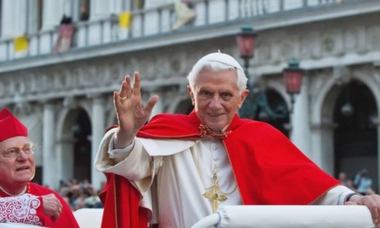 Una composizione in memoria di Papa Ratzinger