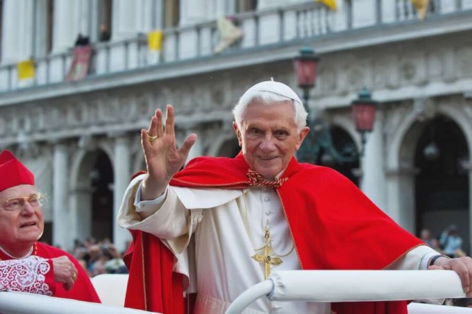 Una composizione in memoria di Papa Ratzinger