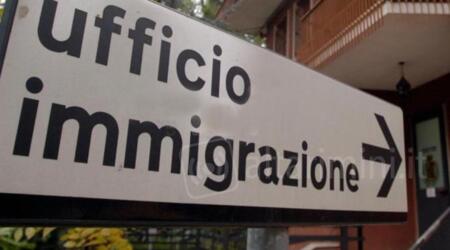 Tagli sugli Uffici Immigrazione: rischiano di restare a casa 5 dipendenti dell’imperiese