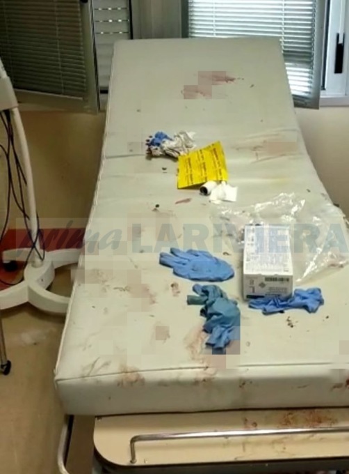 Detenuto devasta sala del pronto soccorso a Imperia dopo essersi tagliato le vene