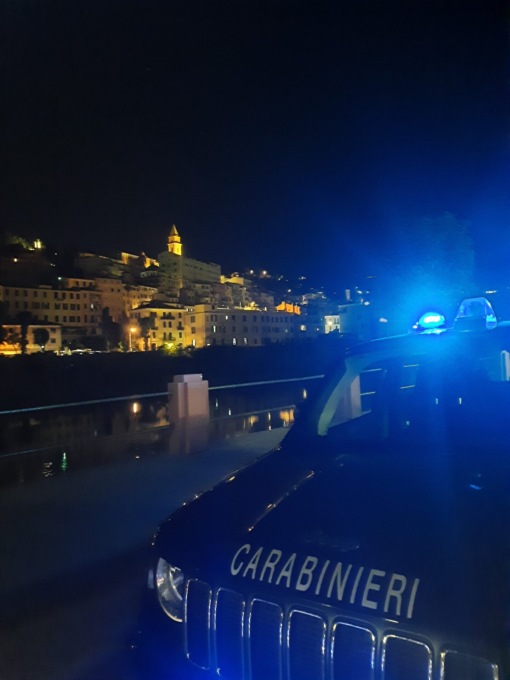 Tentata rapina ai danni di una ragazza, 32enne in manette