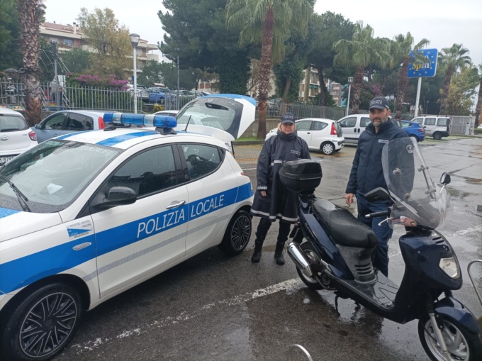 Polizia locale trova un altro scooter rubato a Vallecrosia