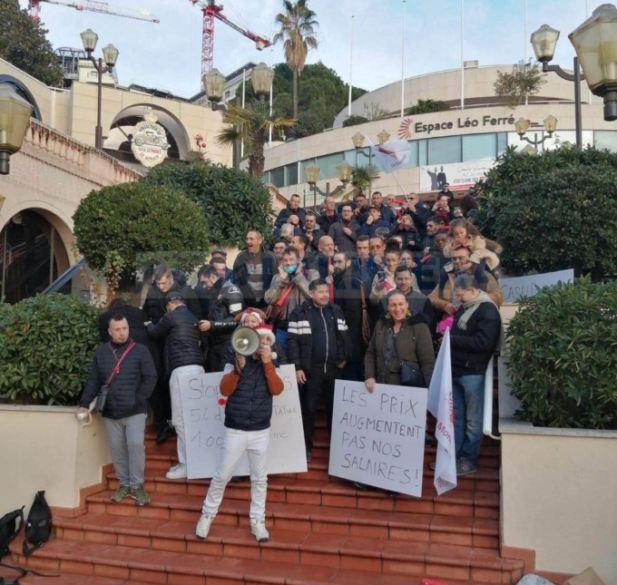 Decine di lavoratori del Carrefour di Montecarlo e Fontvieille in sciopero