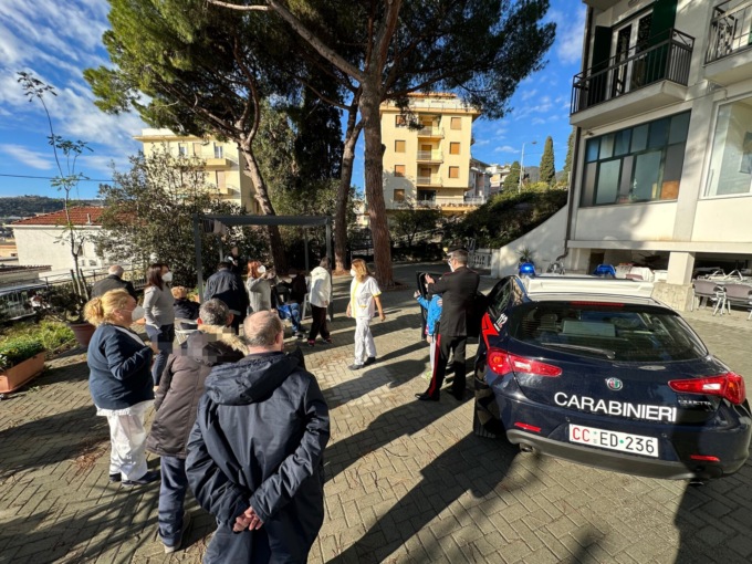 Carabinieri alla Giovanna D’Arco per una giornata di festa