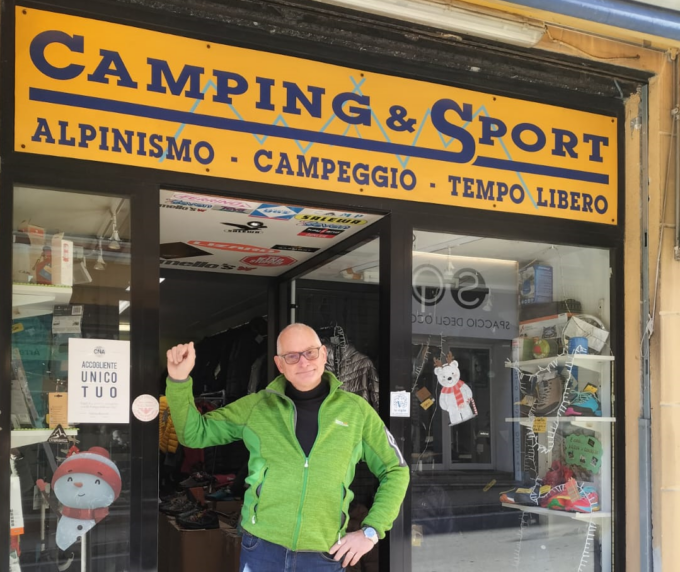 Lascia dopo 30 anni Mario Tina titolare di “Camping & Sport”