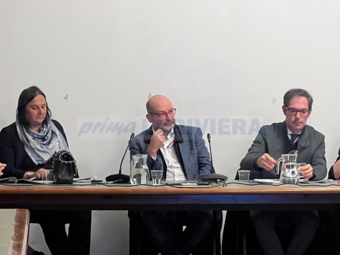 Il direttore generale di Asl 1 illustra il futuro del Saint Charles in Consiglio comunale