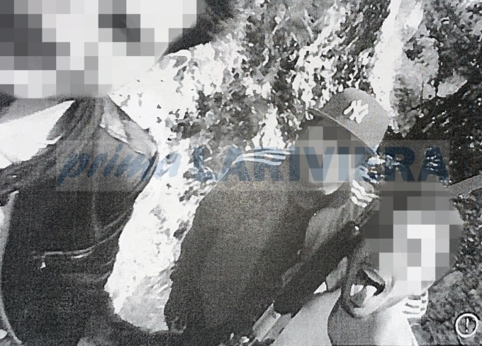 Su Facebook la foto col fucile a canne mozze, in 4 dal giudice