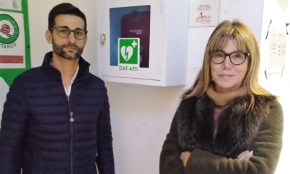 Giovanna Ardoino dona un defibrillatore alla Palestra comunale