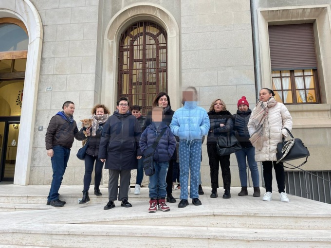 Imperia: 14 gradi in classe alle elementari di Borgo San Moro, la protesta dei genitori