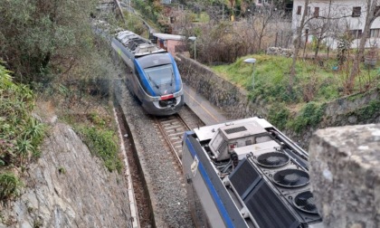 Brucia il motore: treno Ventimiglia-Cuneo si ferma ad Airole, passeggeri nel caos