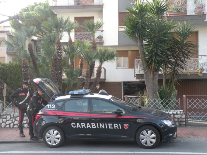 Trovato con un fucile in casa, dopo lite finita a (probabili) colpi di arma da fuoco