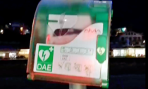 Vandalizzato il defibrillatore sulla ciclabile di Camporosso. Video