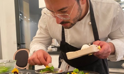 Grembiule Uomo in Cucina (DE), Distributore di regali