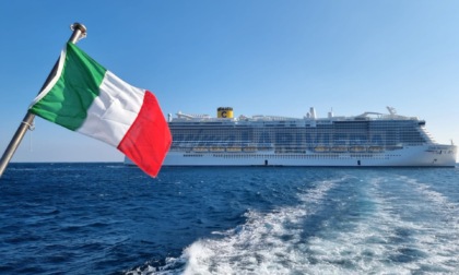 Il video e foto reportage sulla nave da crociera Costa Smeralda in rada a Sanremo