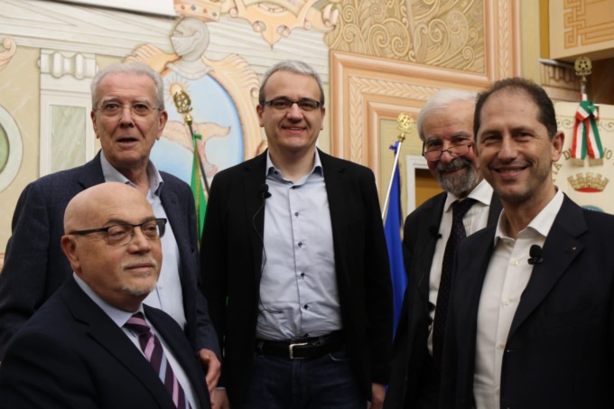 Transizione energetica con Nicola Armaroli e Luciano Cinotti al “Venerdì della Conoscenza”