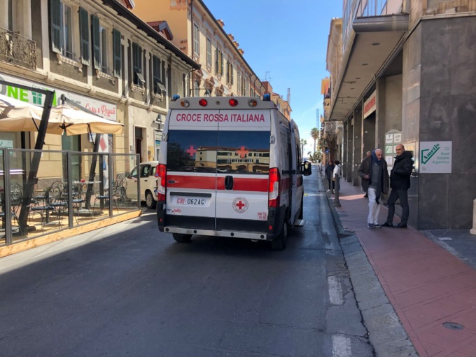 Uomo investito in via Belgrano