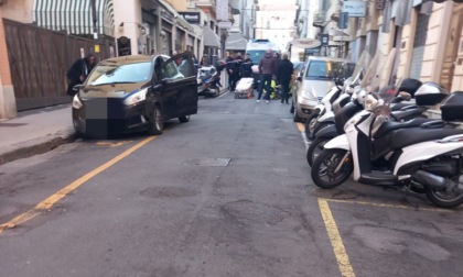 Scooter travolge donna a Sanremo