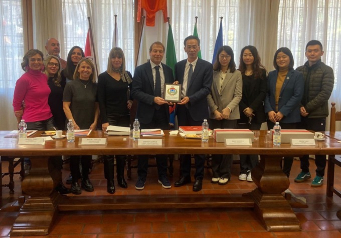 Dolceacqua ha ricevuto il vicepresidente dell’Associazione del Popolo del Jiangsu