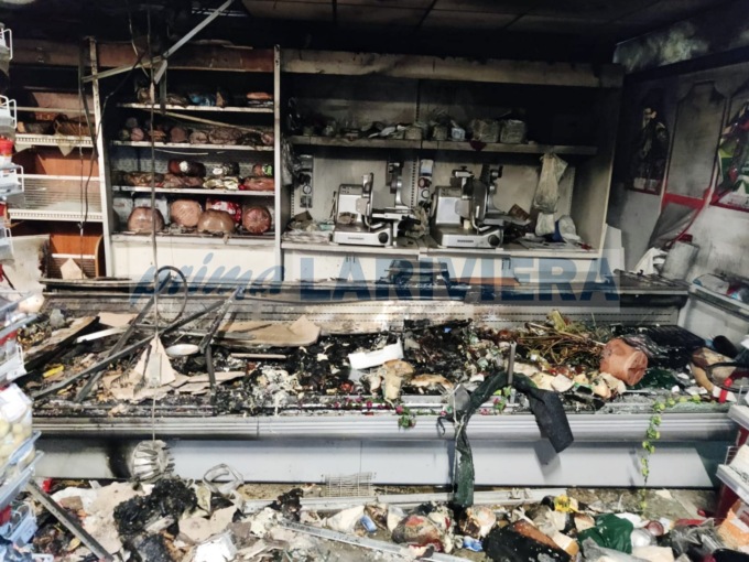 Incendio al supermercato Despar: danni per centinaia di migliaia di euro