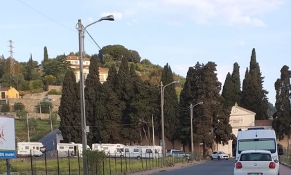 A Diano Marina si campeggia al...cimitero