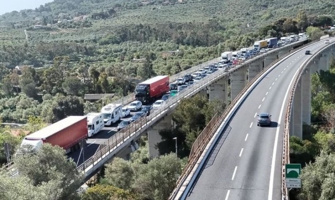 Petizione per l’Autofiori gratuita