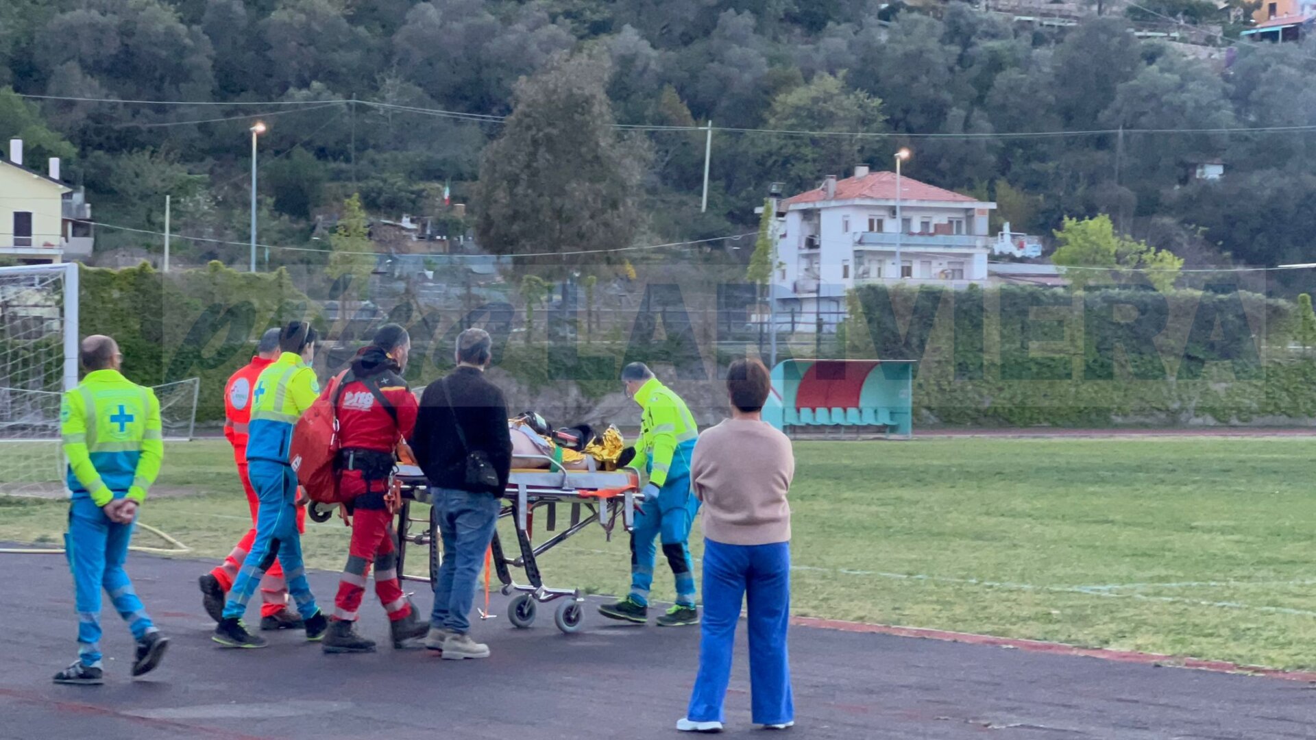 donna caduta da cavallo elisoccorso camporosso maneggio elisoccorso grifo