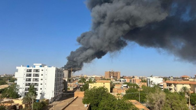 Un’imperiese in fuga dal Sudan in guerra