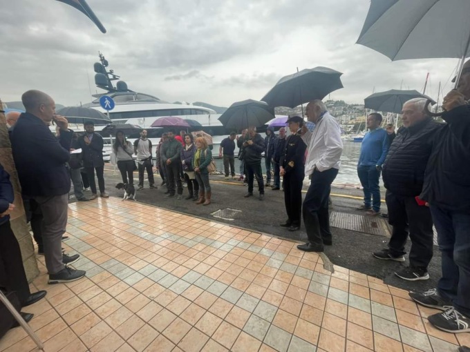 Una targa in memoria di Achille Pennellatore