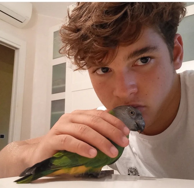Morto a 17 anni stroncato dalla leucemia
