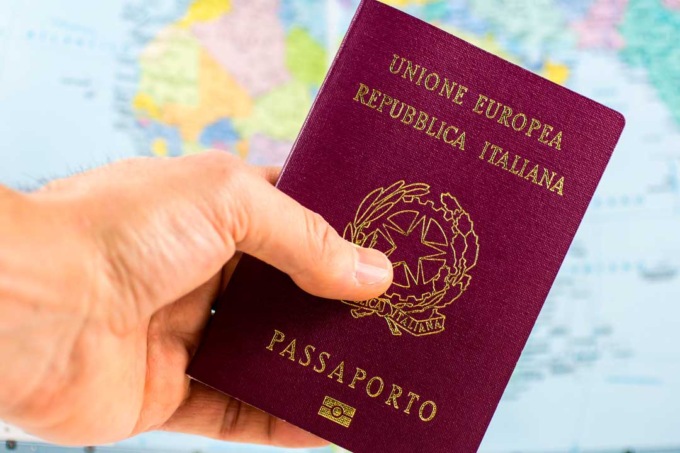Open day in Commissariato per fare il passaporto