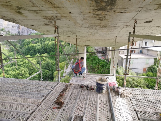 Via ai lavori di restauro per i ponti di Triora e Molini di Triora