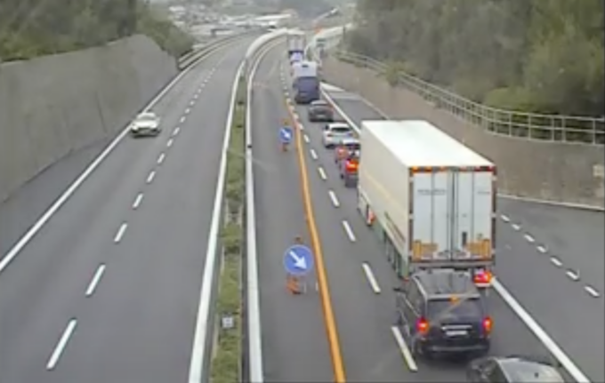 Caos cantieri in A10 durante il ponte del 2 giugno, Toti convoca vertici Autofiori