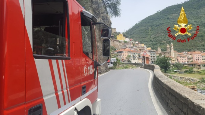 Frana a Badalucco, una persona ferita